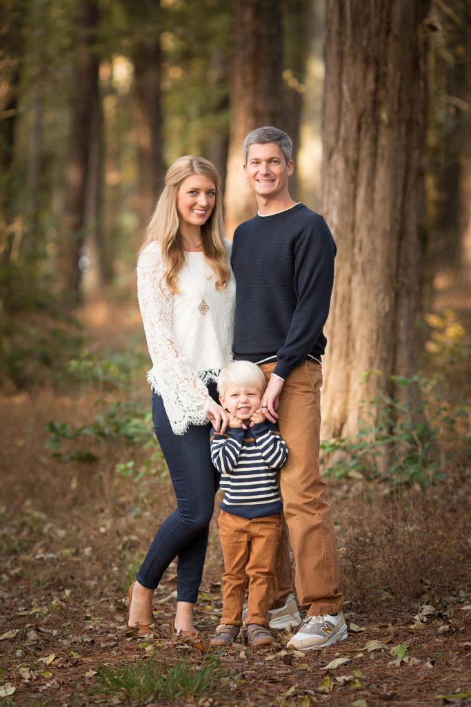 Family_portrait_portfolio_image_by_Chattanooga_based_Innamorata_Photography_WoodsCards-3