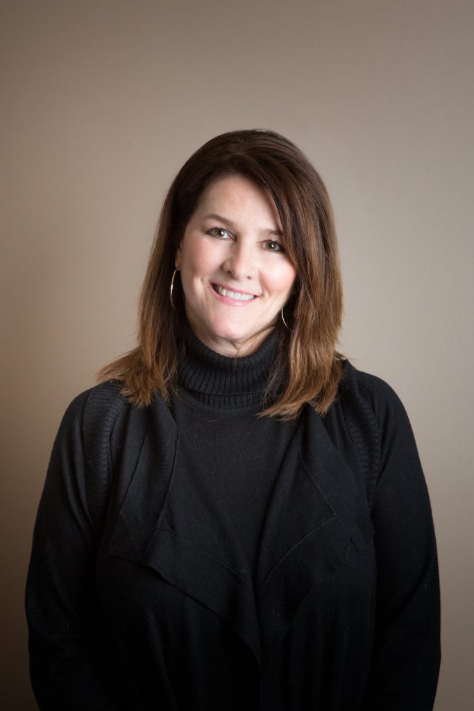 Headshot_portrait_portfolio_image_by_Chattanooga_based_Innamorata_Photography_6N5C0040-Edit-Edit