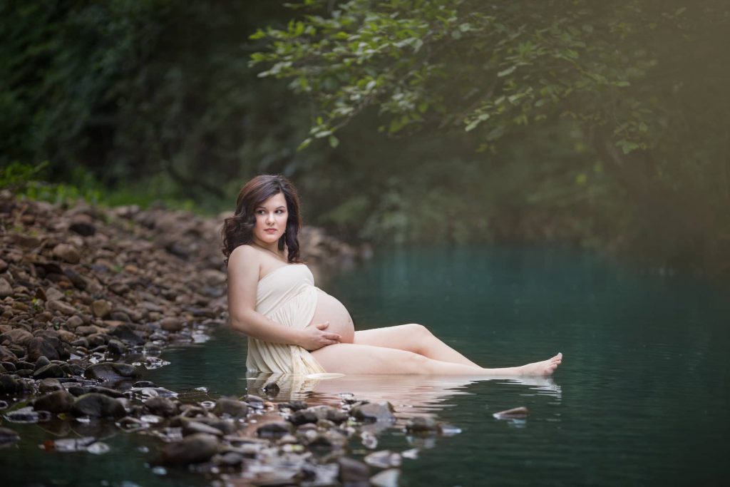 Maternity_portrait_portfolio_image_by_Chattanooga_based_Innamorata_Photography_6N5C8471-Edit3-Edit3