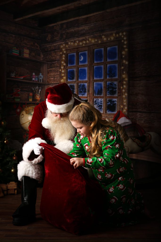 Santa_portrait_portfolio_image_by_Chattanooga_based_Innamorata_Photography_CaysieEvansSanta-8