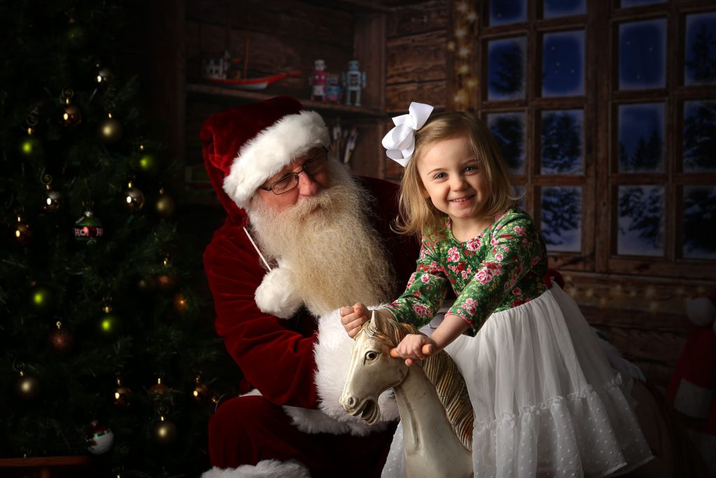 Santa_portrait_portfolio_image_by_Chattanooga_based_Innamorata_Photography_NottSanta-4