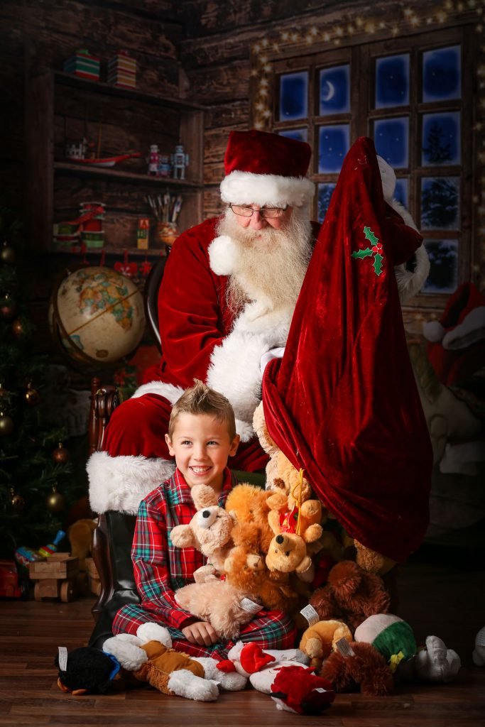 Santa_portrait_portfolio_image_by_Chattanooga_based_Innamorata_Photography_TrippSanta-61