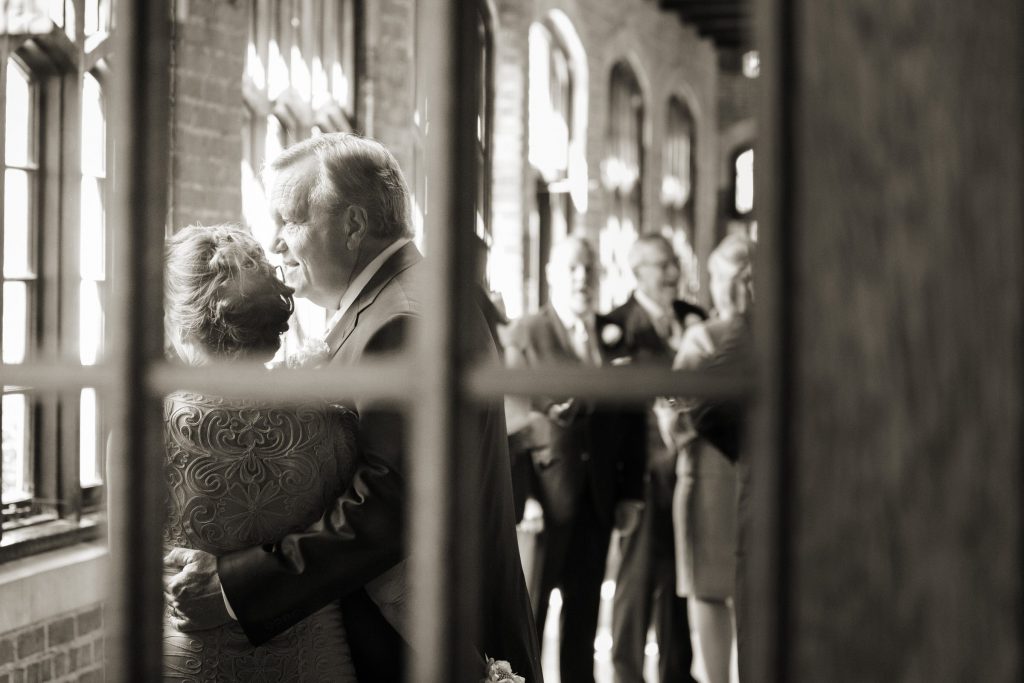 Wedding_anticipation_portfolio_image_by_Chattanooga_based_Innamorata_Photography_0S9A3457M