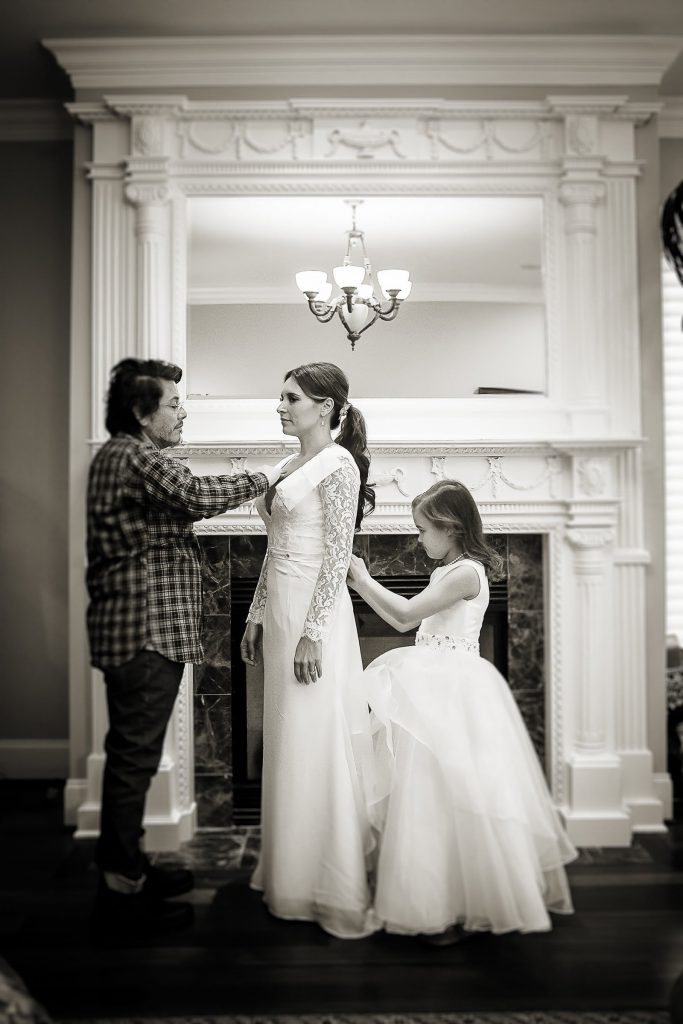 Wedding_anticipation_portfolio_image_by_Chattanooga_based_Innamorata_Photography_DanielleJackWed00057M