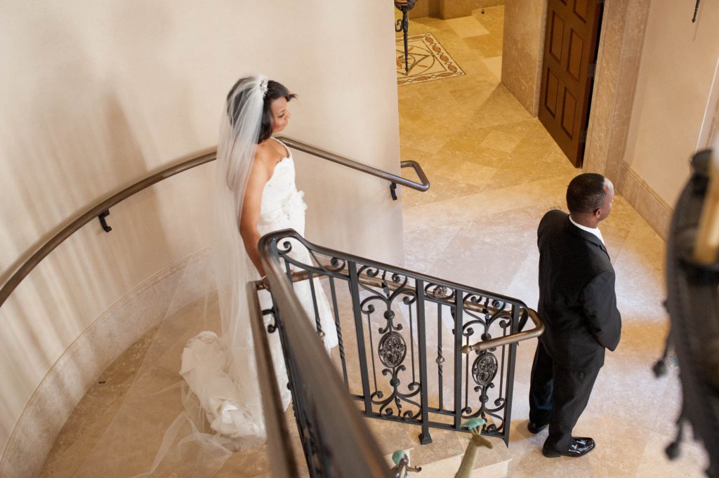Wedding_anticipation_portfolio_image_by_Chattanooga_based_Innamorata_Photography_LarayDaveWed00035_C