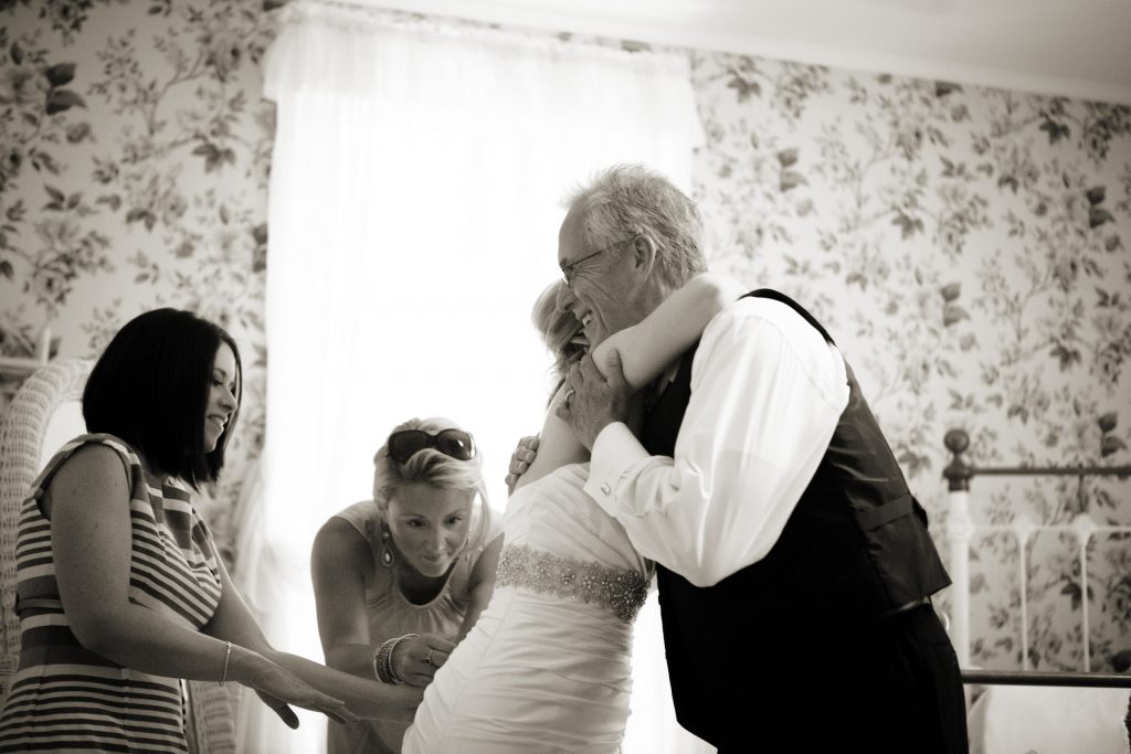 Wedding_anticipation_portfolio_image_by_Chattanooga_based_Innamorata_Photography_LindsayBenWedding00133M