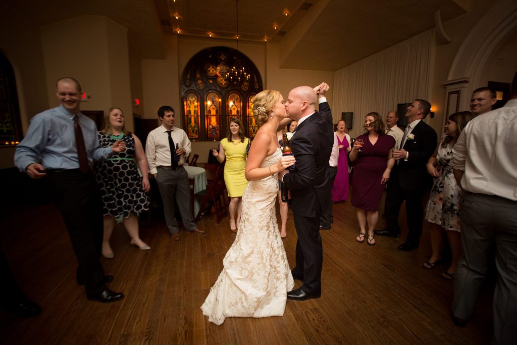 Wedding_celebration_portfolio_image_by_Chattanooga_based_Innamorata_Photography_6N5C7604