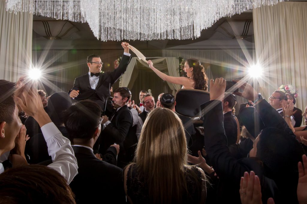 Wedding_celebration_portfolio_image_by_Chattanooga_based_Innamorata_Photography_AllisonGusWed00595_C