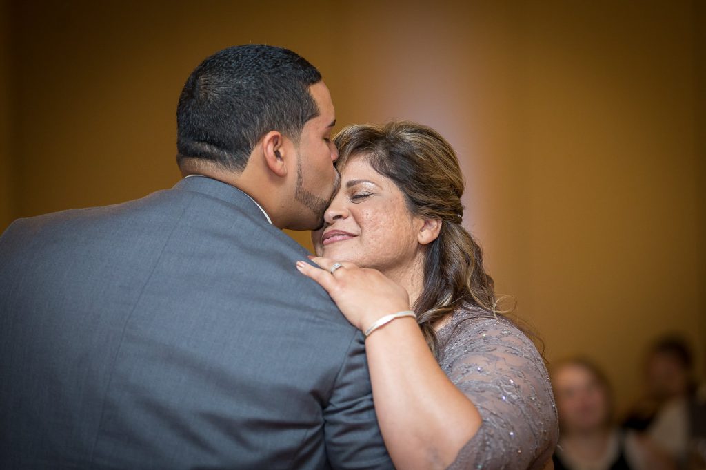 Wedding_celebration_portfolio_image_by_Chattanooga_based_Innamorata_Photography_ArielleBrandonWed00581C