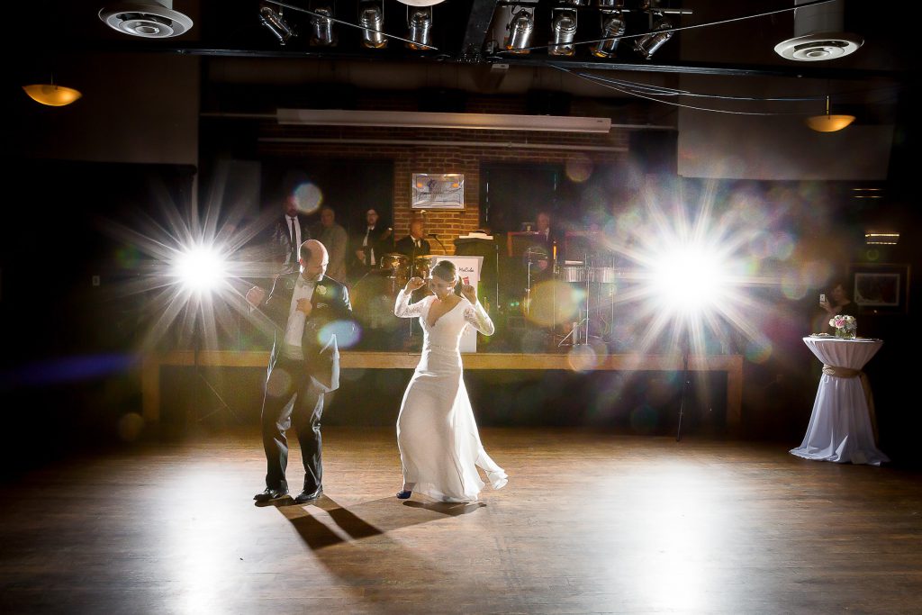 Wedding_celebration_portfolio_image_by_Chattanooga_based_Innamorata_Photography_DanielleJackWed00479C