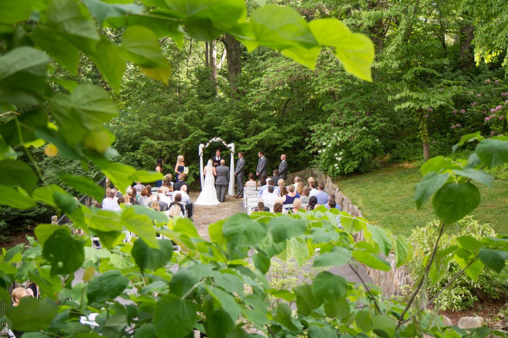 Wedding_ceremony_portfolio_image_by_Chattanooga_based_Innamorata_Photography_AleciaBradleyWed00221_C