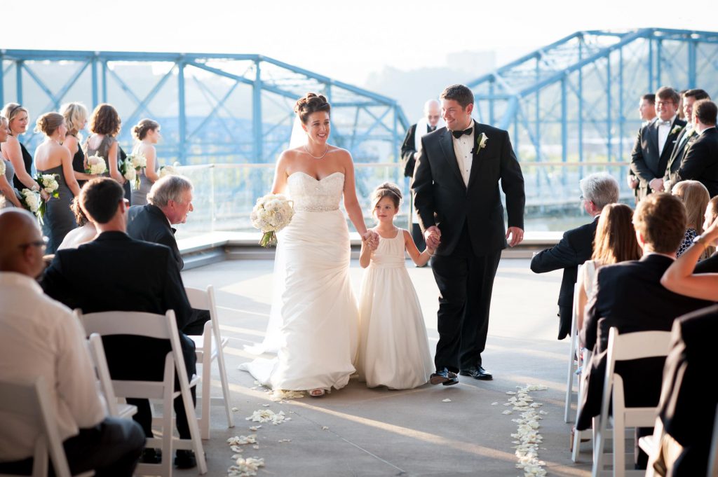 Wedding_ceremony_portfolio_image_by_Chattanooga_based_Innamorata_Photography_EmilyRyanWedding00382C