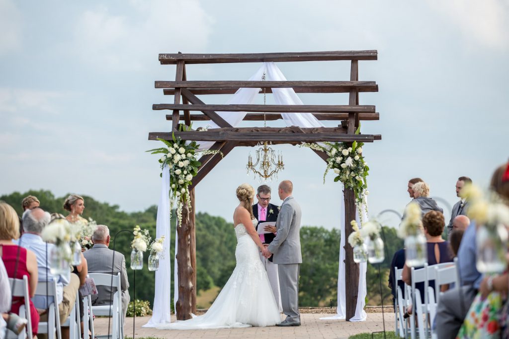Wedding_ceremony_portfolio_image_by_Chattanooga_based_Innamorata_Photography_SydneyWesWed0517C