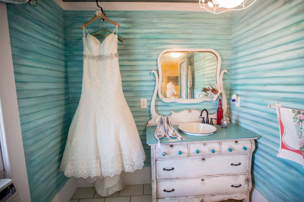 Wedding_detail_portfolio_image_by_Chattanooga_based_Innamorata_Photography_CarolineShotWed0014C