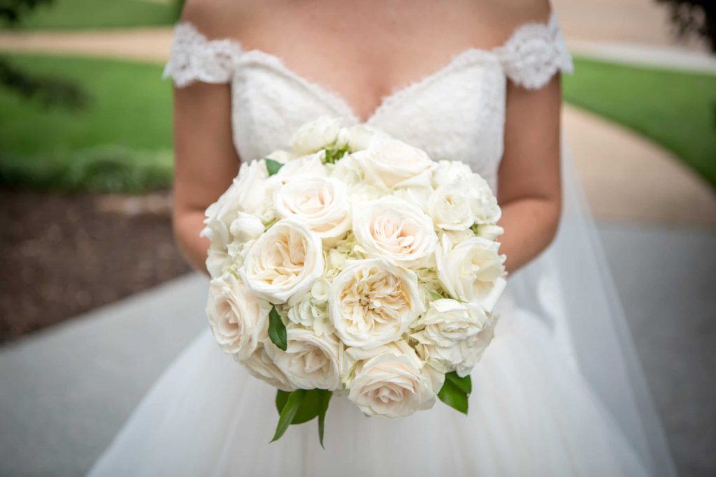 Wedding_detail_portfolio_image_by_Chattanooga_based_Innamorata_Photography_HaleighTreyWedding0958C