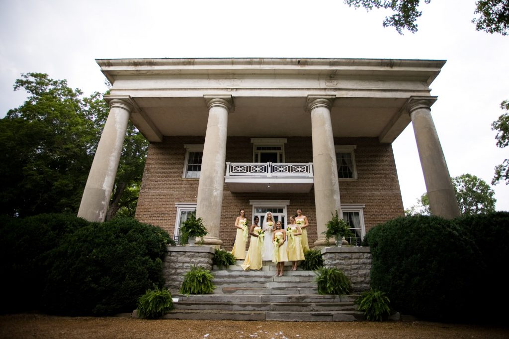 Wedding_party_and_family_portfolio_image_by_Chattanooga_based_Innamorata_Photography_AdamLindseyWed0110C