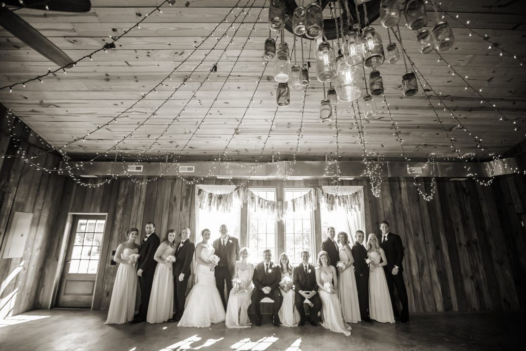 Wedding_party_and_family_portfolio_image_by_Chattanooga_based_Innamorata_Photography_CarolineShotWed0156M