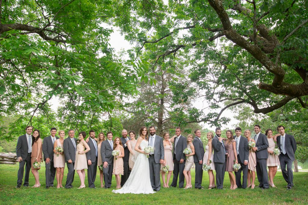 Wedding_party_and_family_portfolio_image_by_Chattanooga_based_Innamorata_Photography_DottieMichaelWED00462C