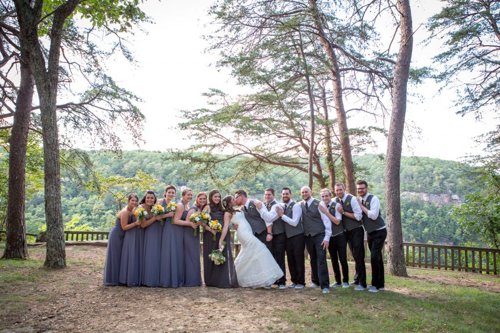 Wedding_party_and_family_portfolio_image_by_Chattanooga_based_Innamorata_Photography_ErrinNickWed0506C