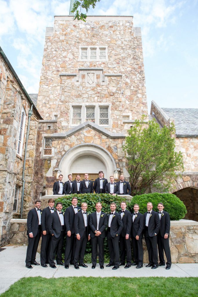 Wedding_party_and_family_portfolio_image_by_Chattanooga_based_Innamorata_Photography_HaleighTreyWedding0482C