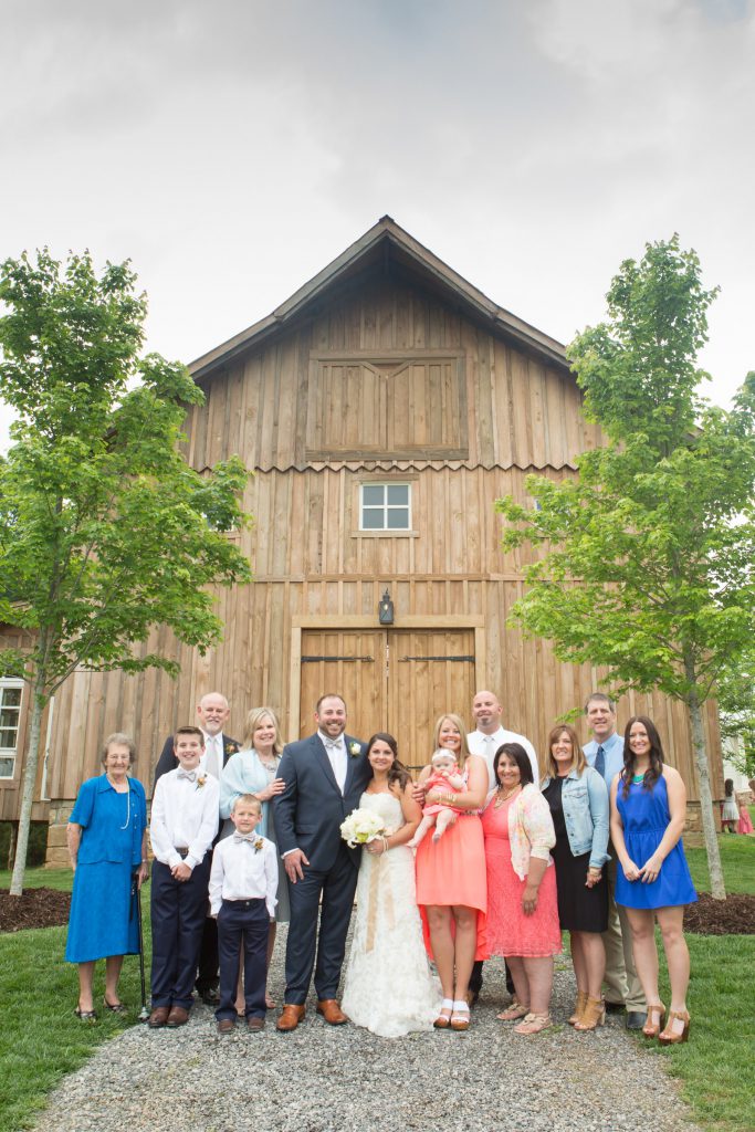 Wedding_party_and_family_portfolio_image_by_Chattanooga_based_Innamorata_Photography_JennieCodyWed00226_C