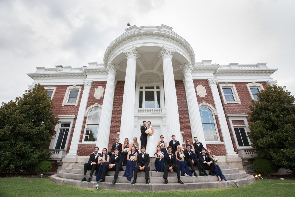 Wedding_party_and_family_portfolio_image_by_Chattanooga_based_Innamorata_Photography_wedpartyfamily (1)