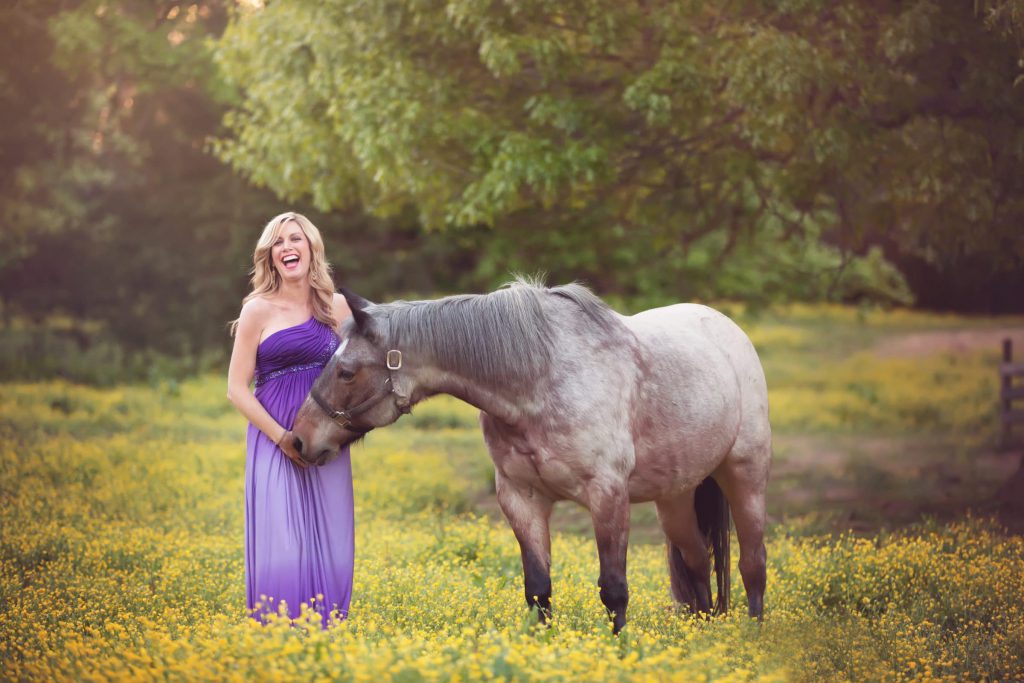 Chattanooga Outdoor Maternity Session Pregnancy Photos with a Horse