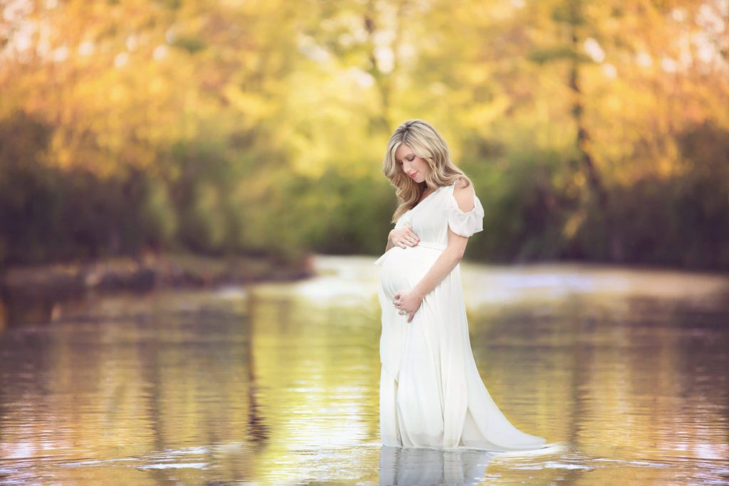 Chattanooga Outdoor Maternity Session Pregnancy Photos Creek Water