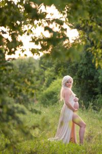Chattanooga Outdoor Maternity Session Pregnancy Photos